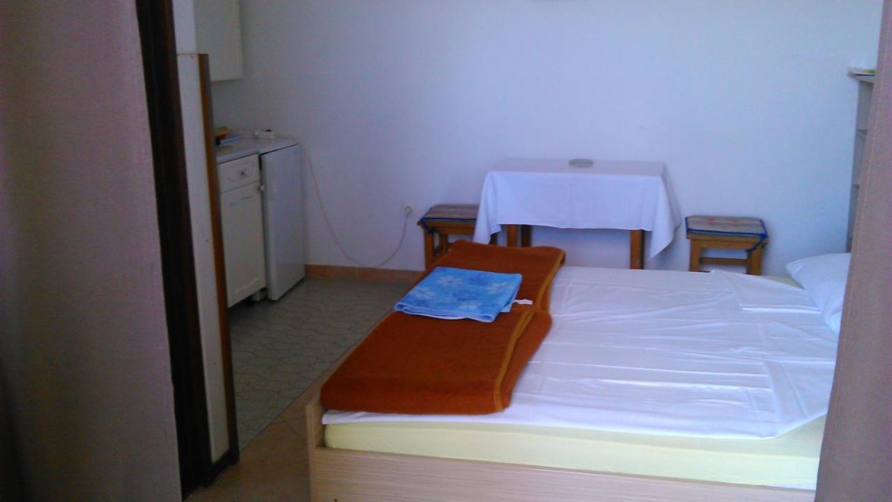 Apartmani Ana Novi V. - Studio Novi Vinodolski Exteriör bild