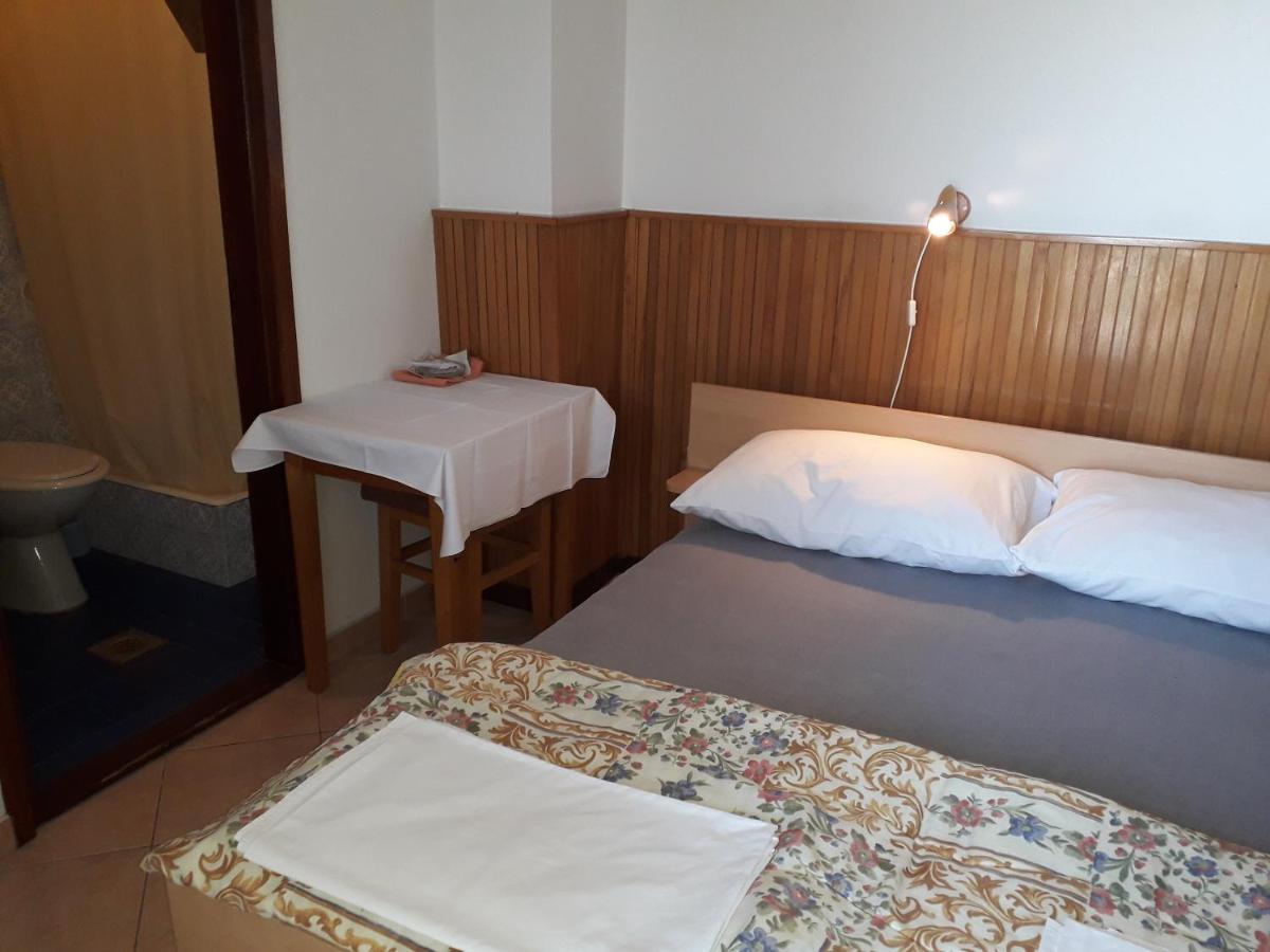 Apartmani Ana Novi V. - Studio Novi Vinodolski Exteriör bild