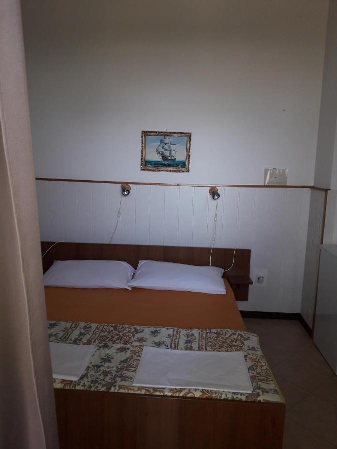 Apartmani Ana Novi V. - Studio Novi Vinodolski Exteriör bild