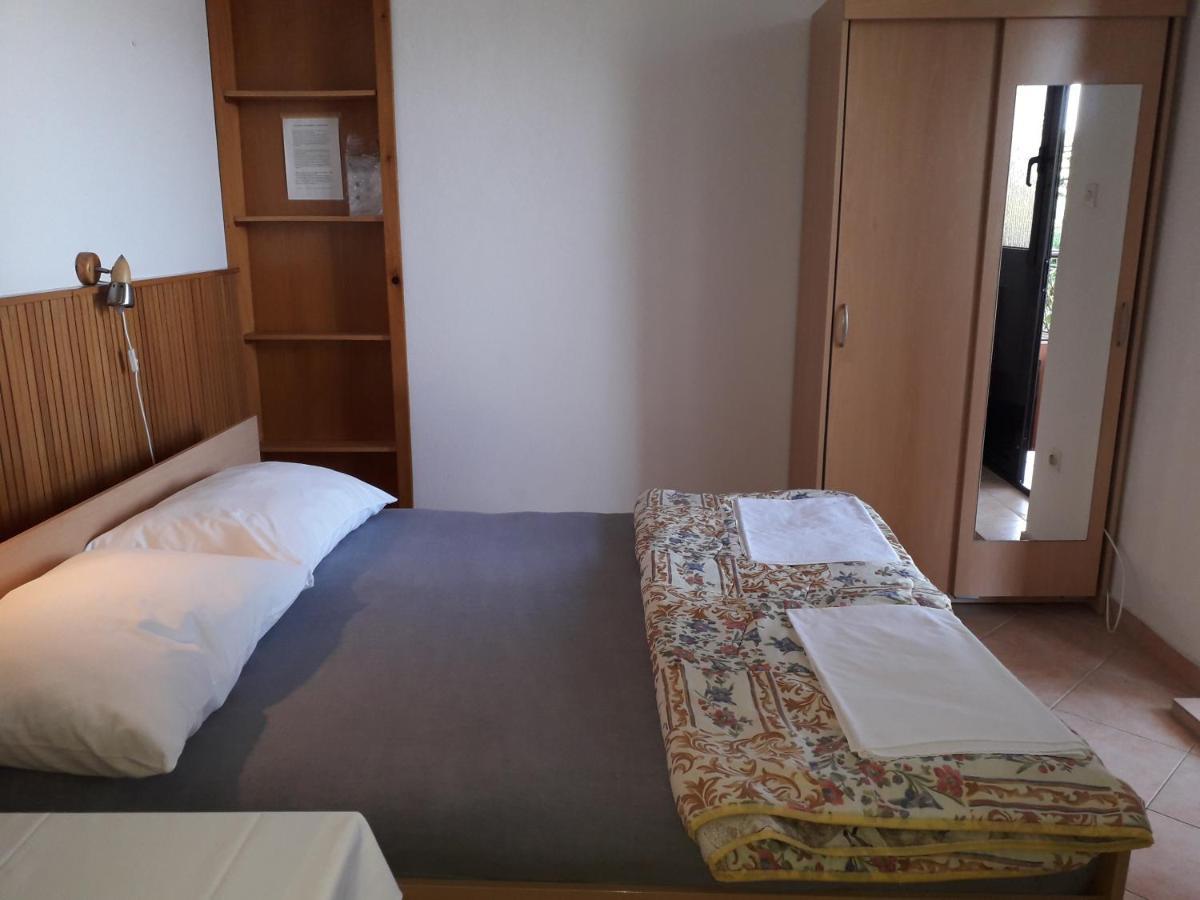 Apartmani Ana Novi V. - Studio Novi Vinodolski Exteriör bild